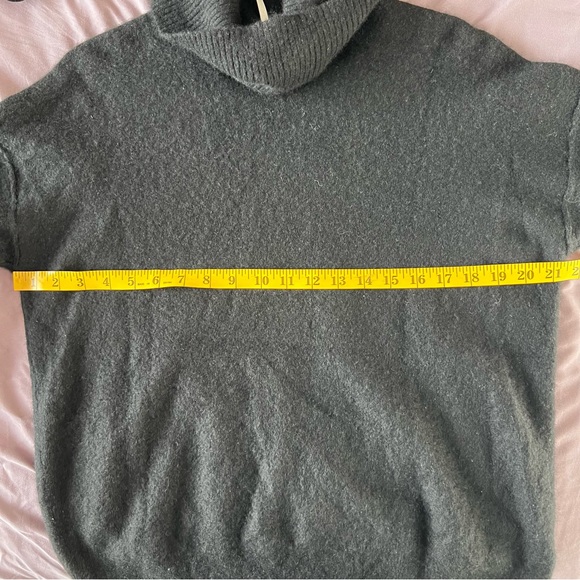 Free People Addie Black Cashmere Turtleneck Sweater - Size Small - Picture 6 of 7